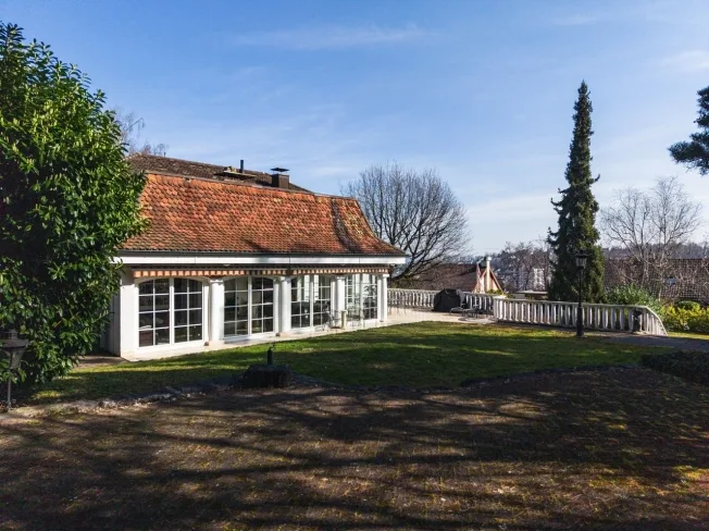 6.5 Zimmer Villa in Binningen – Foto 7 von 8