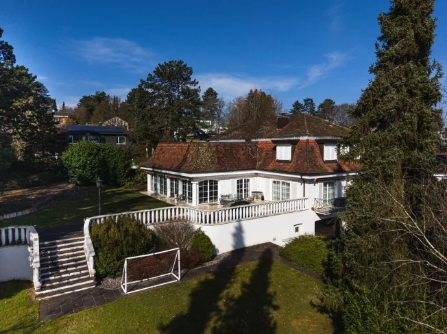 6.5 Zimmer Villa in Binningen – Foto 4 von 8