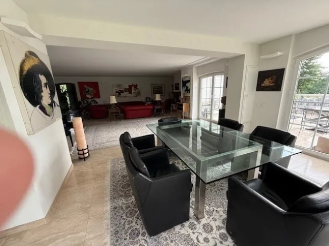 6.5 Zimmer Villa in Binningen – Foto 8 von 8