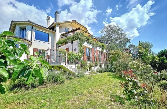 13.5 Zimmer Einfamilienhaus in Corcelles NE – Foto 2 von 18