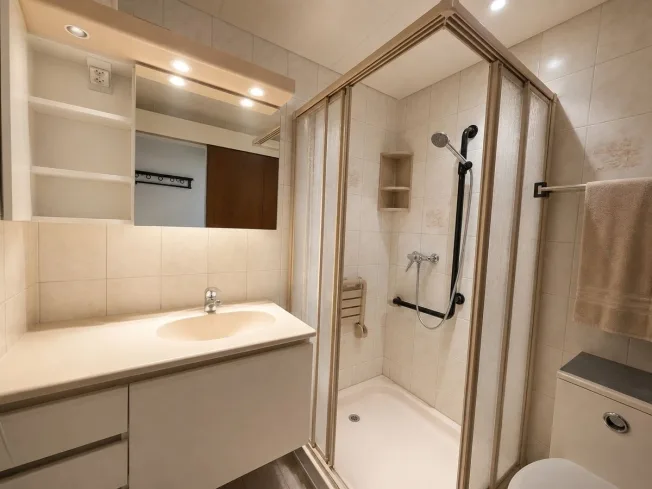 4.5 Zimmer Wohnung in La Chaux-de-Fonds – foto 8 di 10
