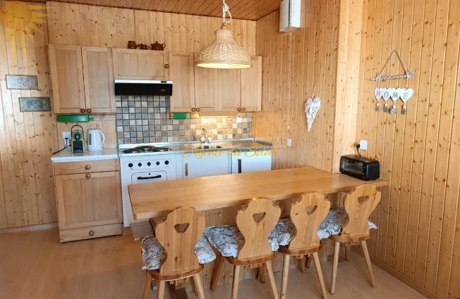 À louer pour la saison d'hiver 26/27, ce cosy appartement 2.5 pièces au centre de Crans ! – Foto 4 von 22
