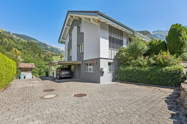 6.5 Zimmer Einfamilienhaus in Bürglen UR – Foto 7 von 9
