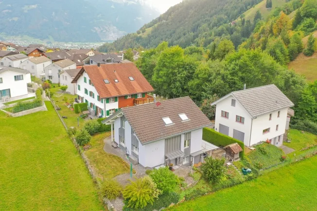 6.5 Zimmer Einfamilienhaus in Bürglen UR – Foto 2 von 9