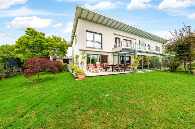 6 Zimmer Einfamilienhaus in Corsier GE – photo 2 sur 12