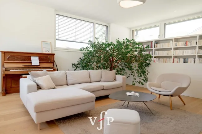 4.5 Zimmer Einfamilienhaus in Chemin – Foto 8 von 13