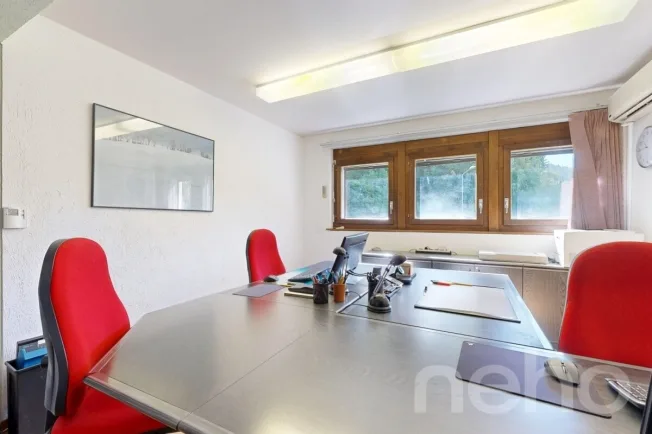 6 Zimmer Einfamilienhaus in Le Locle – photo 5 sur 12