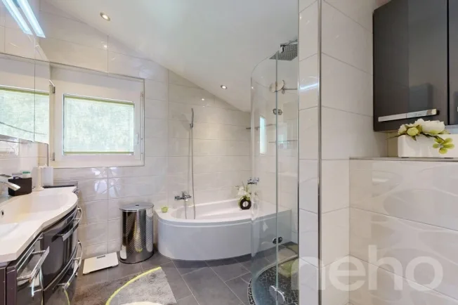 6 Zimmer Einfamilienhaus in Le Locle – photo 12 sur 12