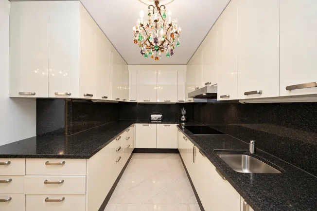 6 Zimmer Villa in Bissone – Foto 12 von 20