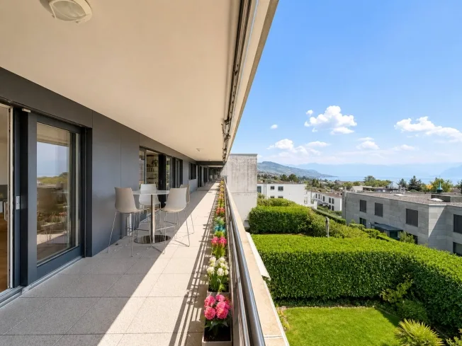 Attique rénové de 6,5 pièces | Quartier Pully-Montchoisi – foto 15 di 24