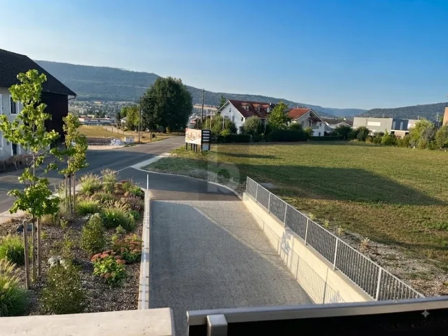 4.5 Zimmer Etagenwohnung in Rossemaison – Foto 5 von 6