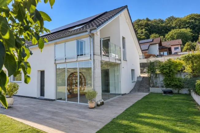 5.5 Zimmer Einfamilienhaus in Villeneuve FR – Foto 13 von 16