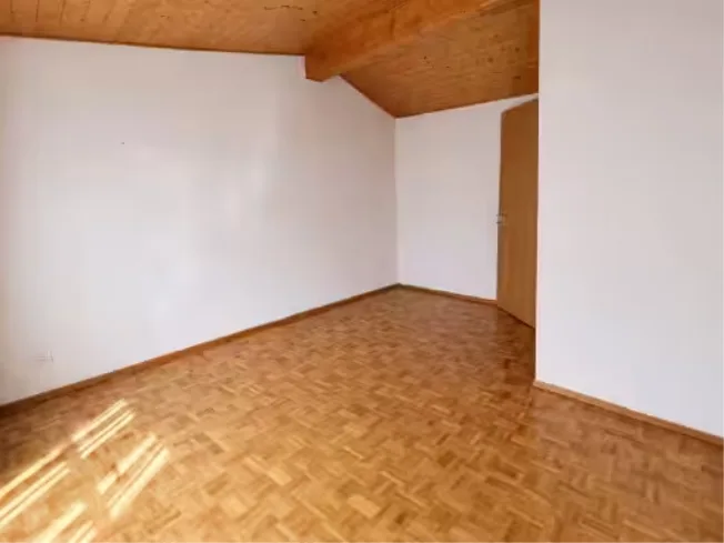 6.5 Zimmer Einfamilienhaus in Arosio – Foto 7 von 8