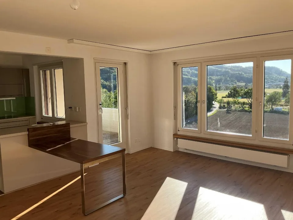 3.5-Zimmer-Wohnung mit Traumaussicht und Lift