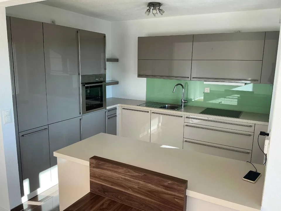 3.5-Zimmer-Wohnung mit Traumaussicht und Lift
