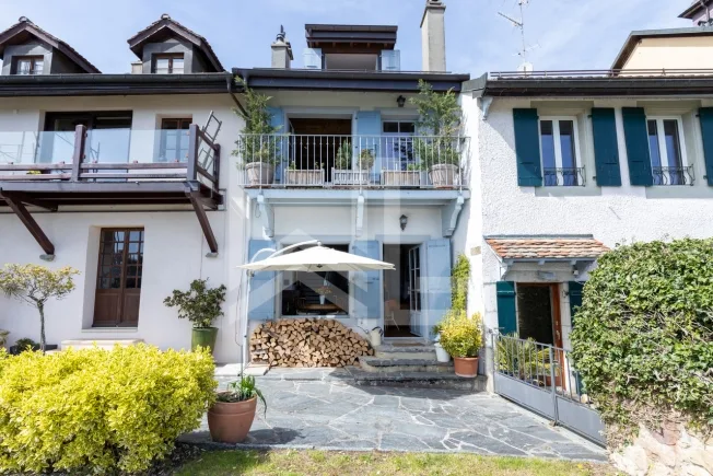 Coup de coeur pour cette maison de charme – Foto 2 von 33