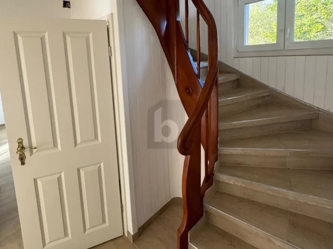 5 Zimmer Doppelhaushälfte in Niederdorf | UrbanHome