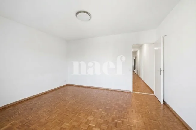 Spacieux appartement familial en étage élevé – photo 9 of 12