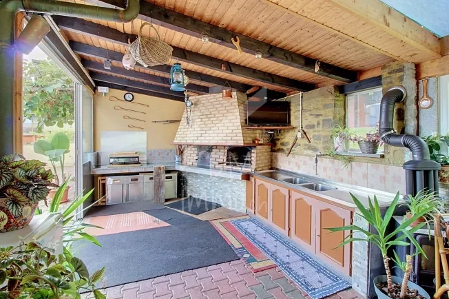 Bella villa 5.5 p + grande giardino d'inverno – foto 13 di 14
