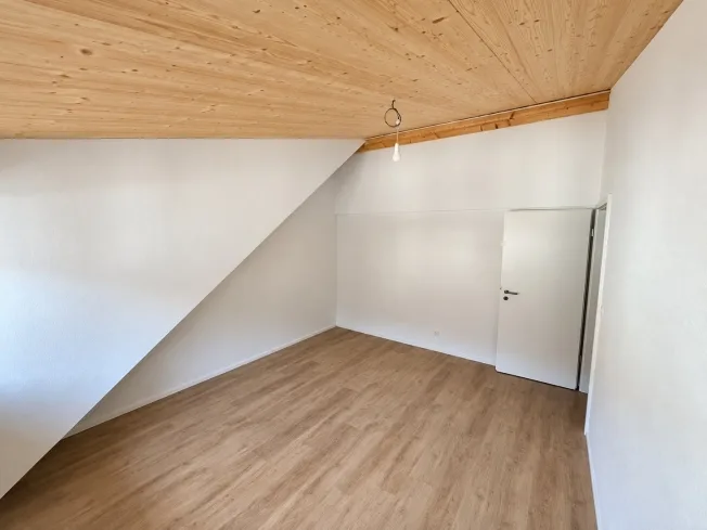 6 Zimmer Wohnung in Moutier – Foto 6 von 9