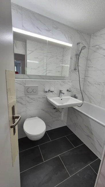 Gemütliche Neu renovierte 3,5 Zimmer- Wohnung in Bülach – Foto 2 von 6