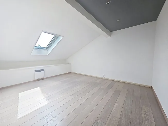 5 Zimmer Reihenfamilienhaus in Lausanne – Foto 9 von 22