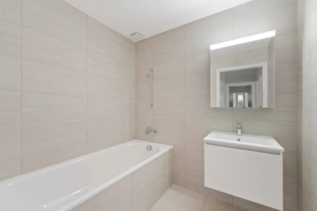 4.5 Zimmer Attikawohnung in Rolle – Foto 6 von 9
