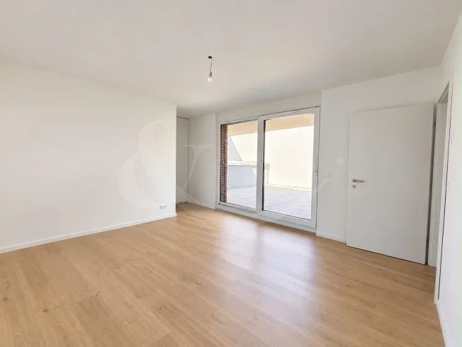 Exclusivité ? Appartement de 4 pièces et ses 64 m² de terrasses ? Nations - Servette – photo 3 sur 7