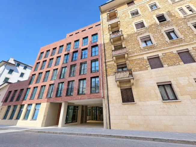Exclusivité ? Appartement de 4 pièces et ses 64 m² de terrasses ? Nations - Servette – photo 7 sur 7