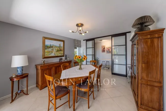 7.5 Zimmer Villa in Givrins – Foto 8 von 16