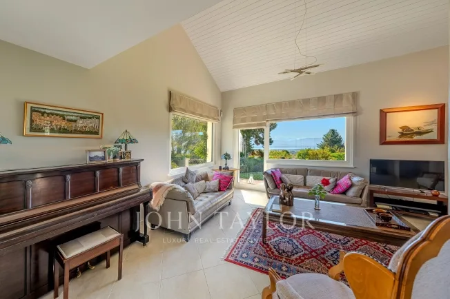 7.5 Zimmer Villa in Givrins – Foto 4 von 16