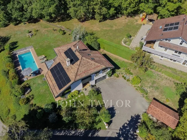 7.5 Zimmer Villa in Givrins – Foto 16 von 16