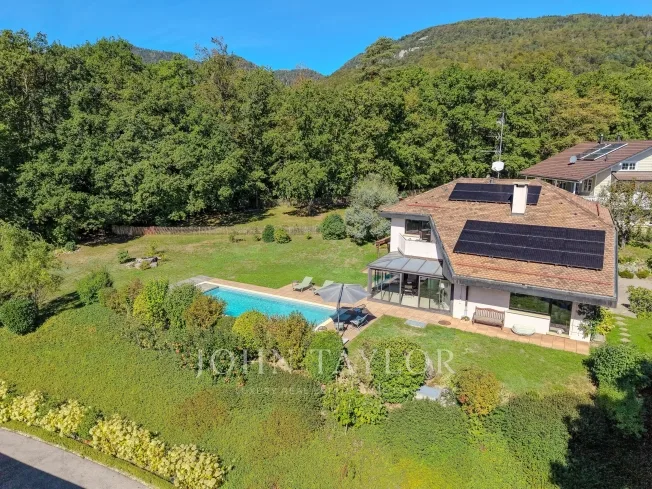 7.5 Zimmer Villa in Givrins – Foto 15 von 16