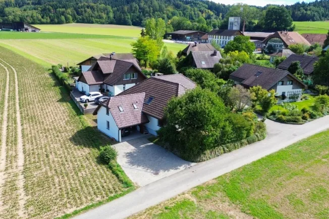 9 Zimmer Einfamilienhaus in Schüpfen – photo 14 sur 15