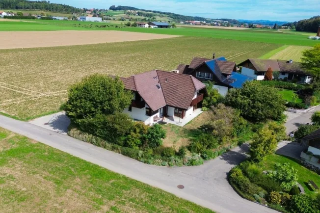 9 Zimmer Einfamilienhaus in Schüpfen – photo 13 sur 15