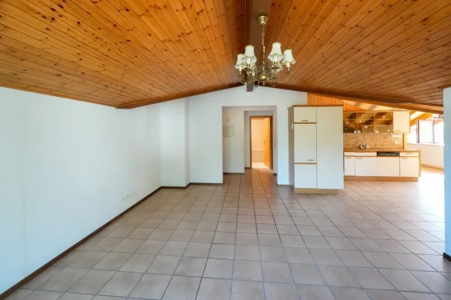2.5 Zimmer Attikawohnung in Susten – Foto 6 von 13