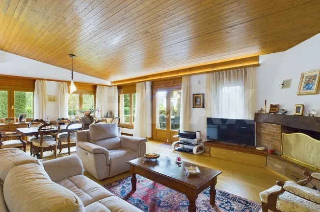 7 Zimmer Einfamilienhaus in Pura – photo 4 sur 13