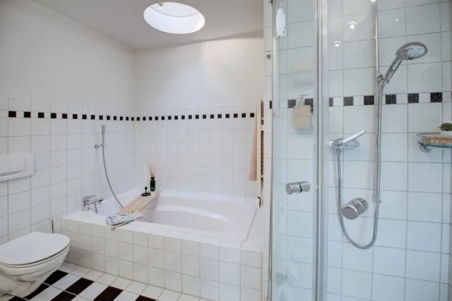 6.5 Zimmer Einfamilienhaus in Zürich – Foto 6 von 8