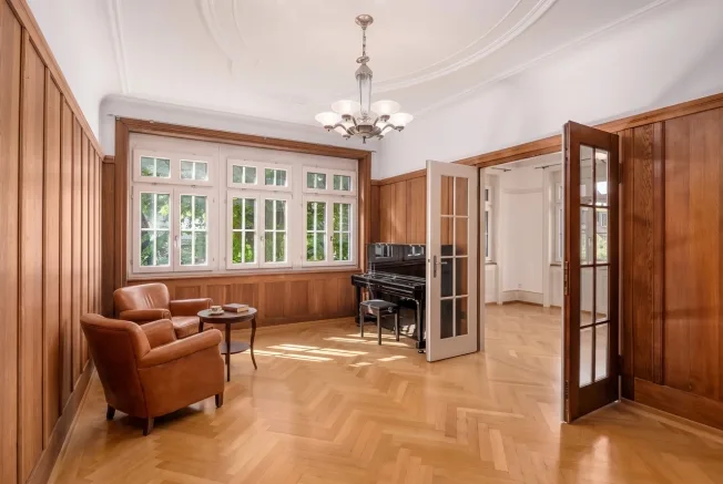 10 Zimmer Einfamilienhaus in Zürich – Foto 3 von 13