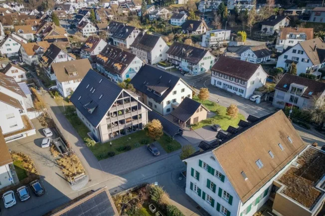 3 Zimmer Attikawohnung in Bachenbülach – Foto 8 von 10