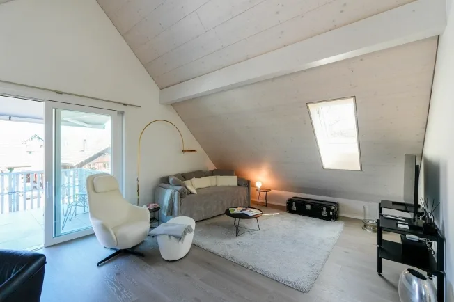 2.5 Zimmer Attikawohnung in Ottenbach – Foto 3 von 12