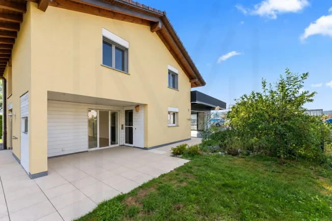 maison individuelle avec atelier-garage et grande parcelle – photo 2 sur 12