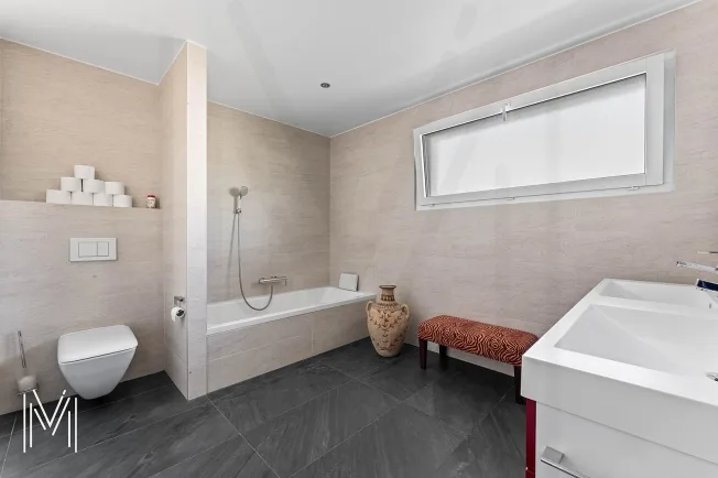 EXCEPTIONAL 7.5-ROOM DUPLEX PENTHOUSE - Between heaven and earth? 360° panoramic view in the heart of Bulle – photo 13 of 33