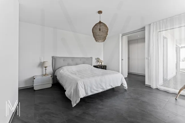 EXCEPTIONAL 7.5-ROOM DUPLEX PENTHOUSE - Between heaven and earth? 360° panoramic view in the heart of Bulle – photo 11 of 33