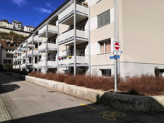 3 Zimmer Wohnung in Fribourg – Foto 2 von 4