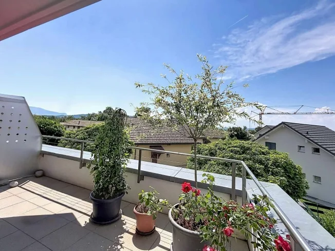 Lumineux 4,5 pièces avec grande terrasse – Foto 12 von 21