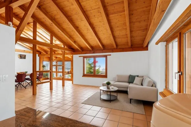 7.5 Zimmer Villa in Hinwil – foto 3 di 13