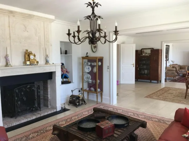 Property 11 rooms in Bassins – photo 32 of 33