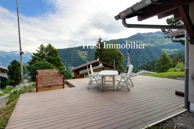 Chalet di 5,5 stanze un vero rifugio alpino nel cuore di La Tzoumaz – foto 11 di 26