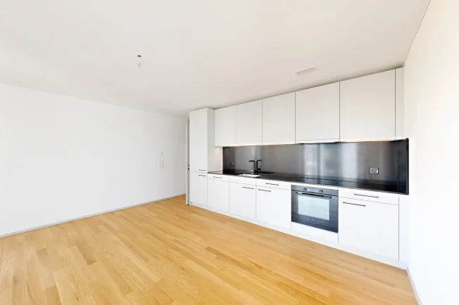 Modern 3.5-room attic apartment in Zürich-Oerlikon – photo 3 of 6